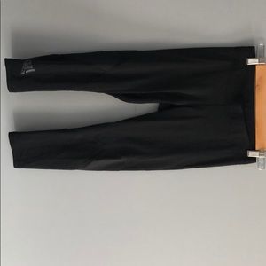 Adidas 3/4 length workout pants (worn 1 time)